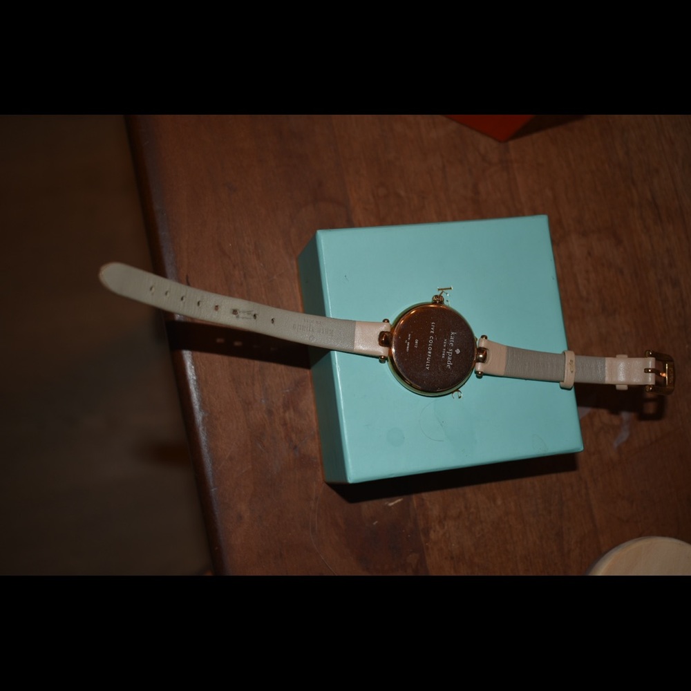 Kate Spade Watch - Picture 6 of 6